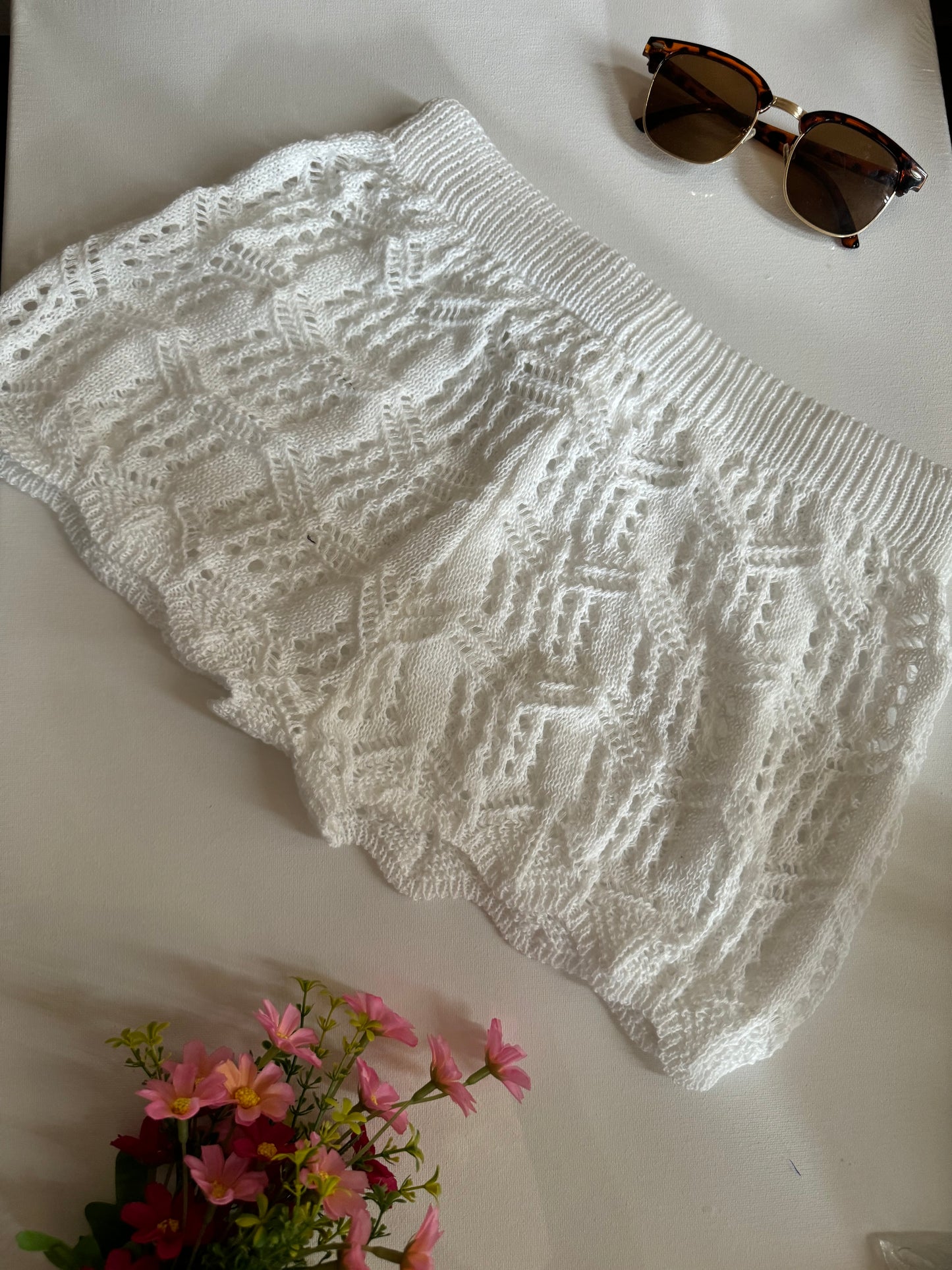 White beach short
