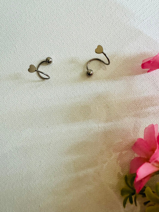 Heart stud earring