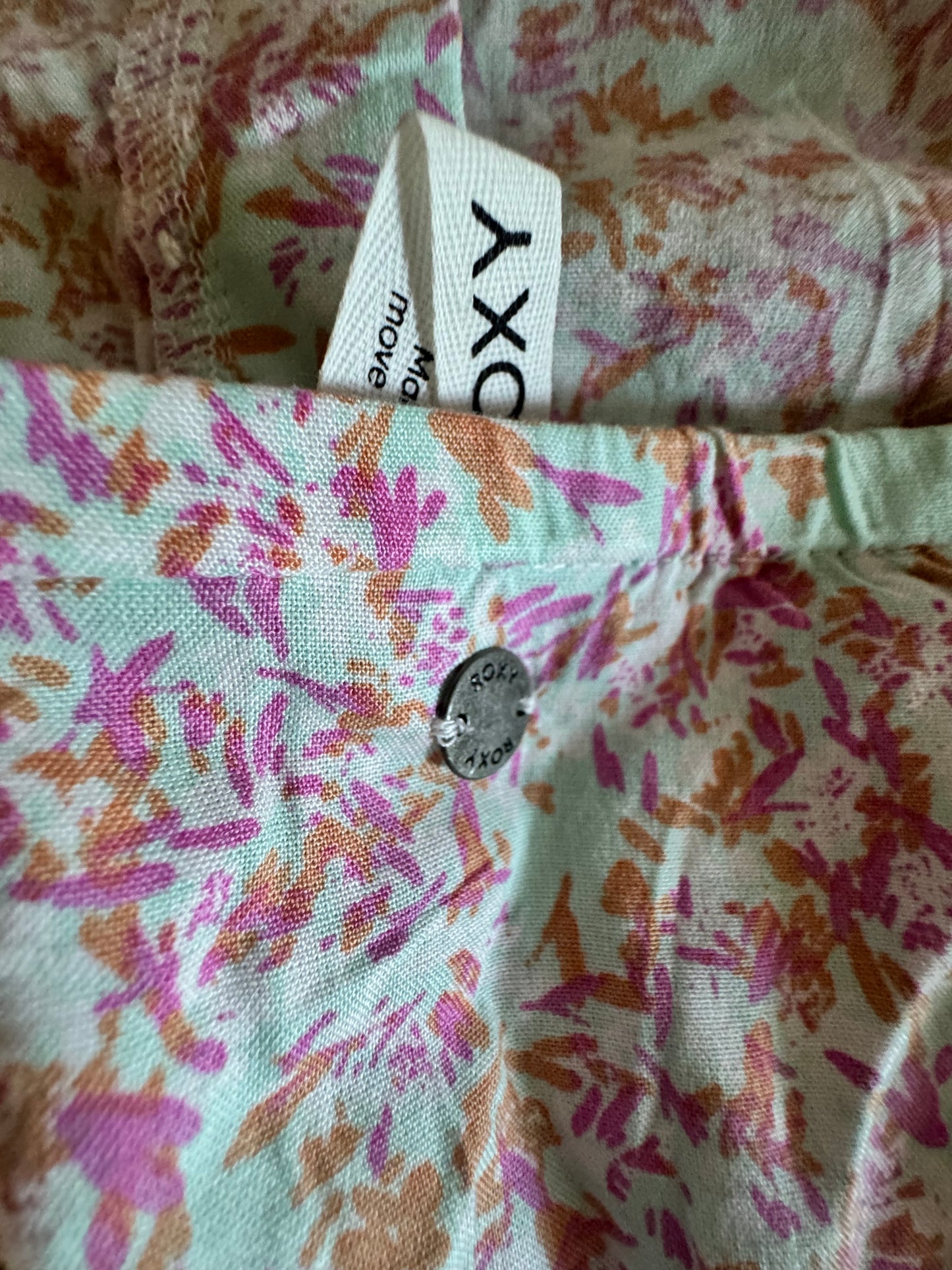 Roxy crop